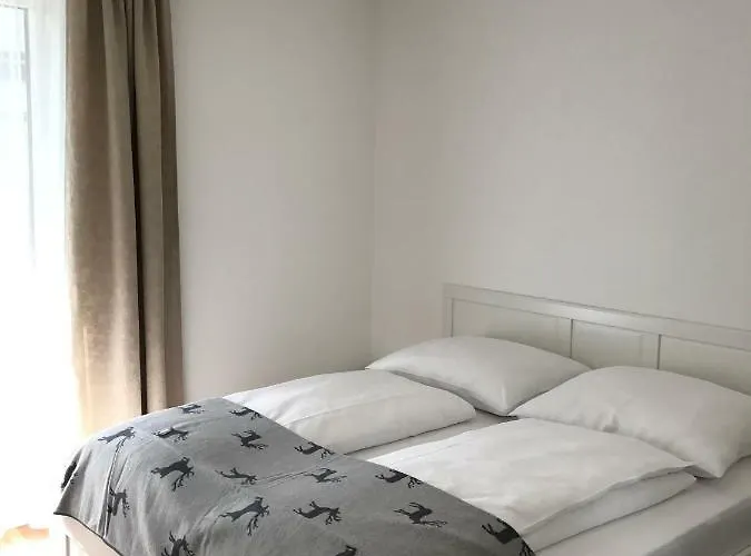 Tirolina Appartement *